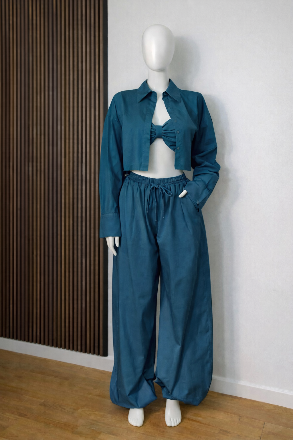 Completo donna 3 pezzi camicia crop + top + pantalone oversize